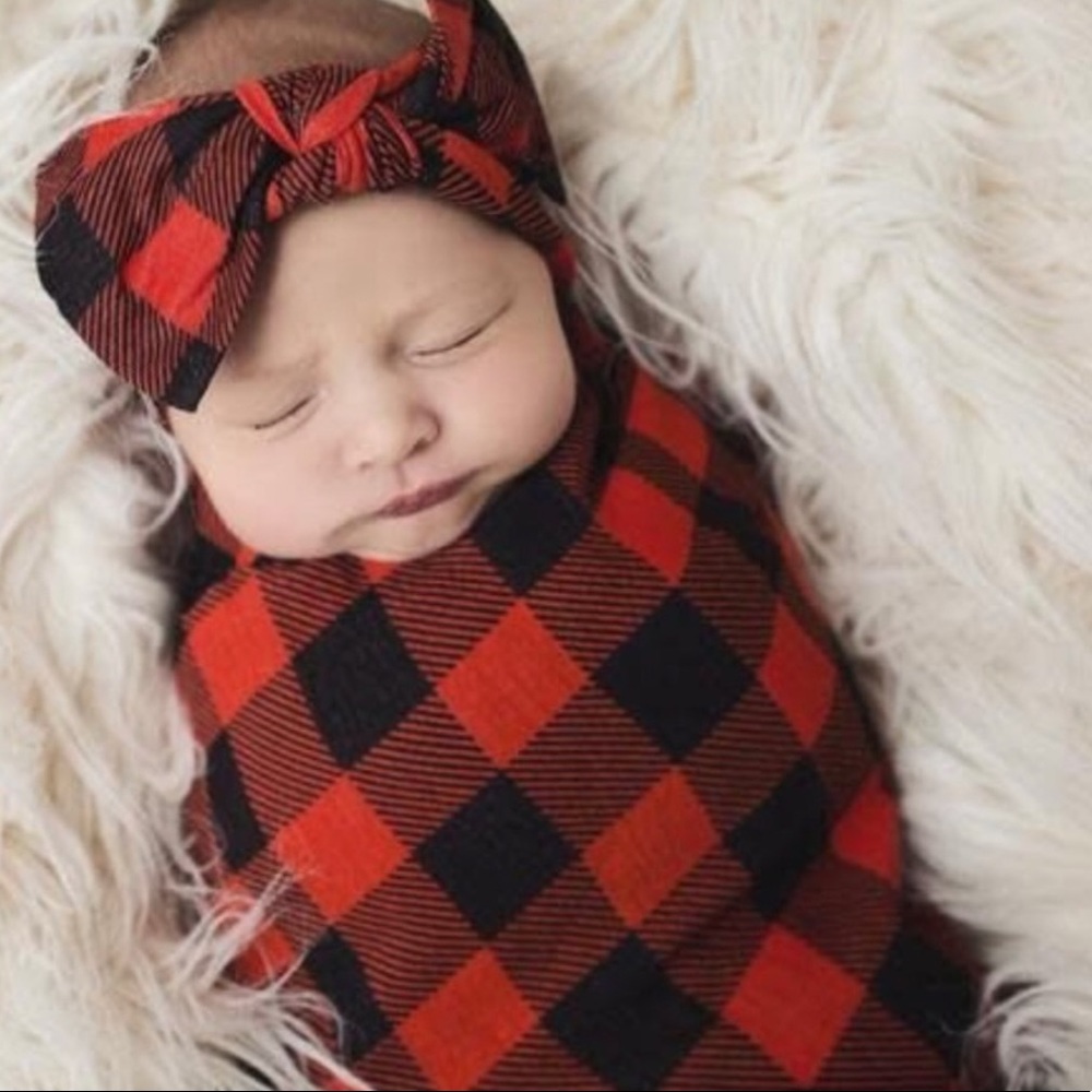 Swaddle and matching bow